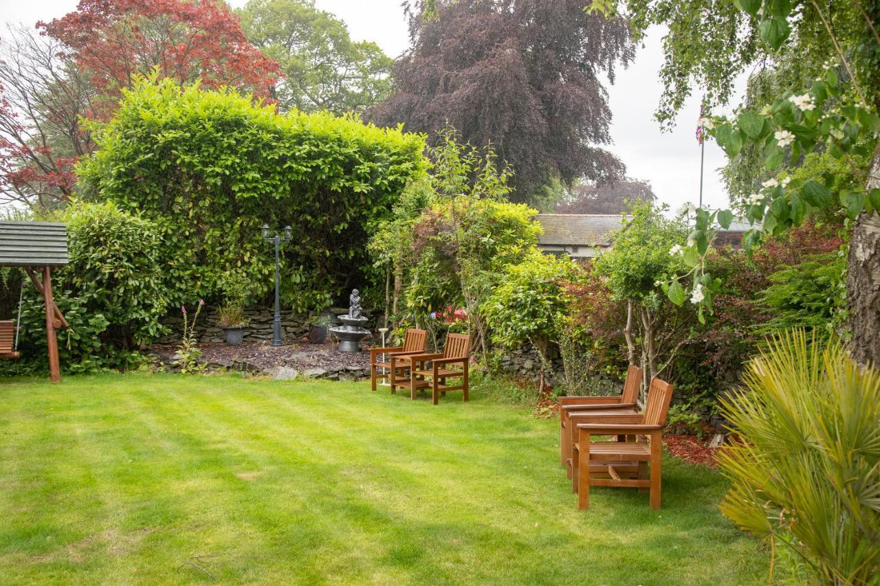 Beaumont Guest House- Free Private Parking & Off-Site Health Centre Access - Adults Only Windermere Exterior photo