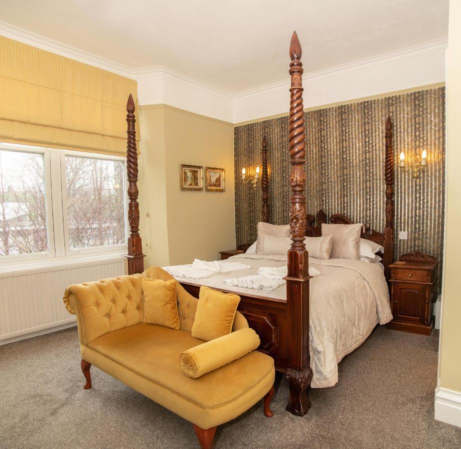 Beaumont Guest House- Free Private Parking & Off-Site Health Centre Access - Adults Only Windermere Exterior photo